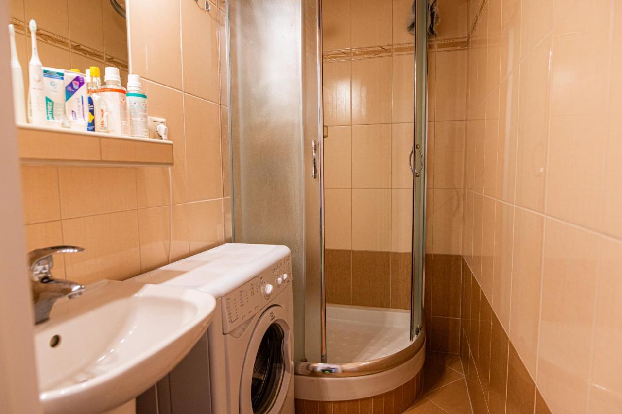 Room 1 Km From Center Pressburg Exterior foto
